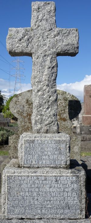 John Luxford's grave at Waikaraka Cemetery Onehunga